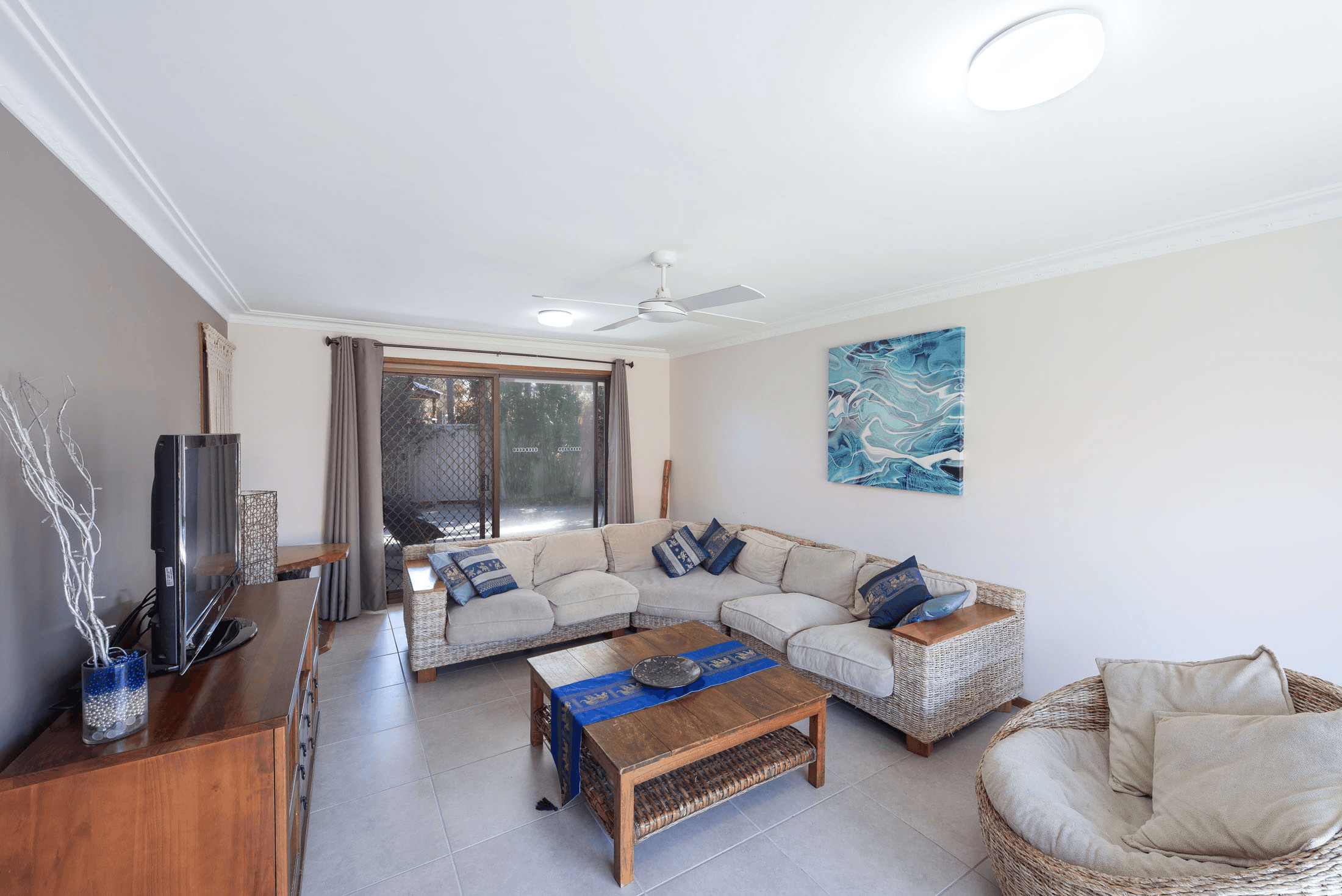 5 Cedar Court, Palm Beach, QLD 4221