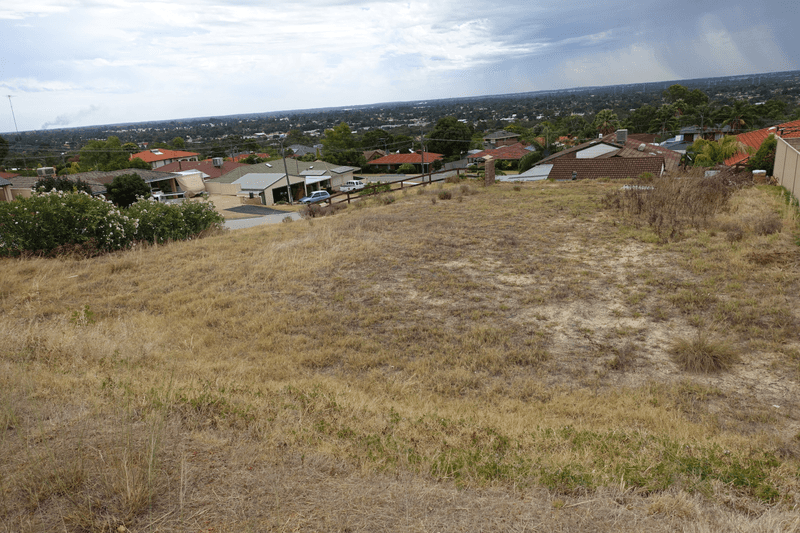 12 Sunset Tce, KELMSCOTT, WA 6111