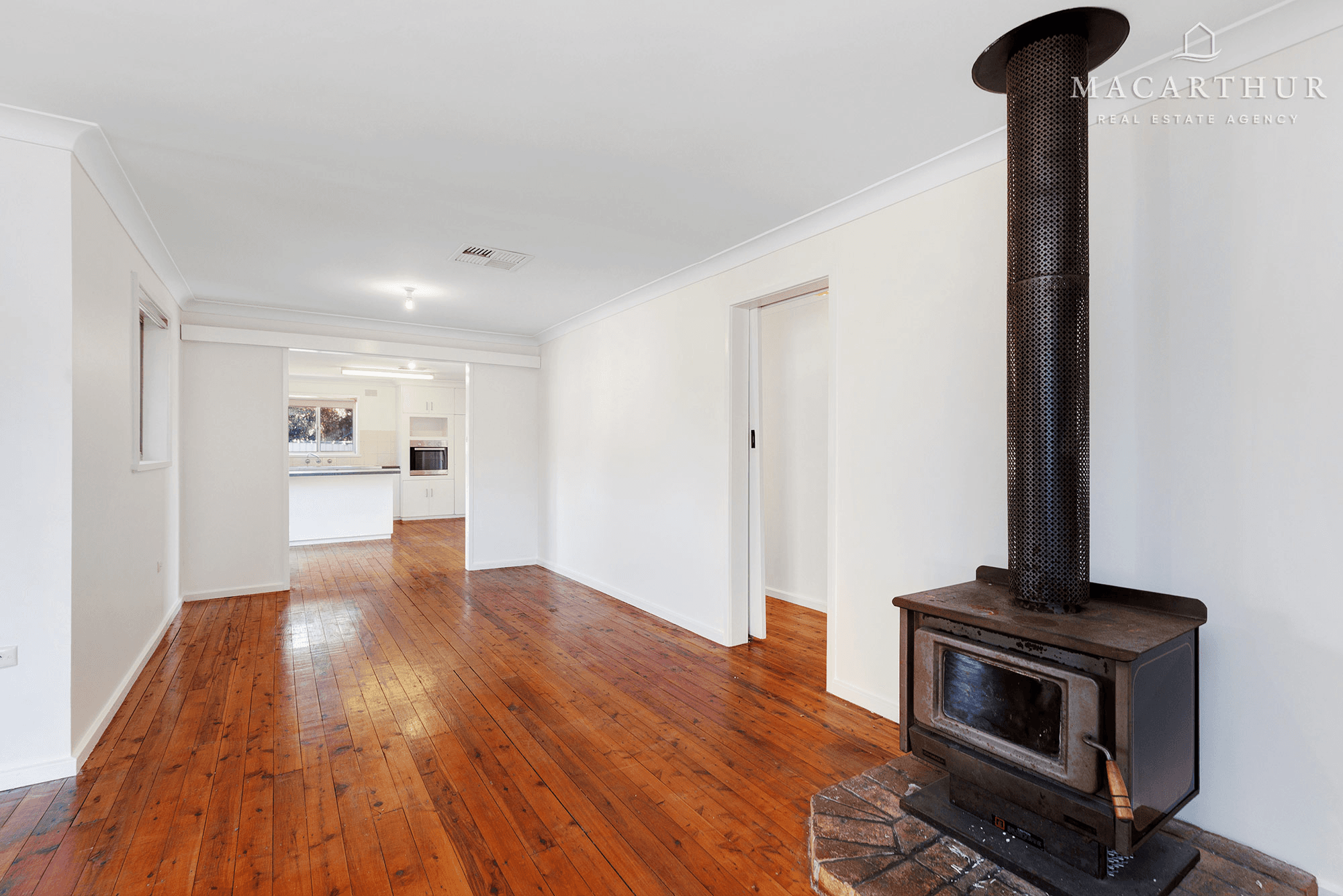 444 Lake Albert Road, Lake Albert, NSW 2650