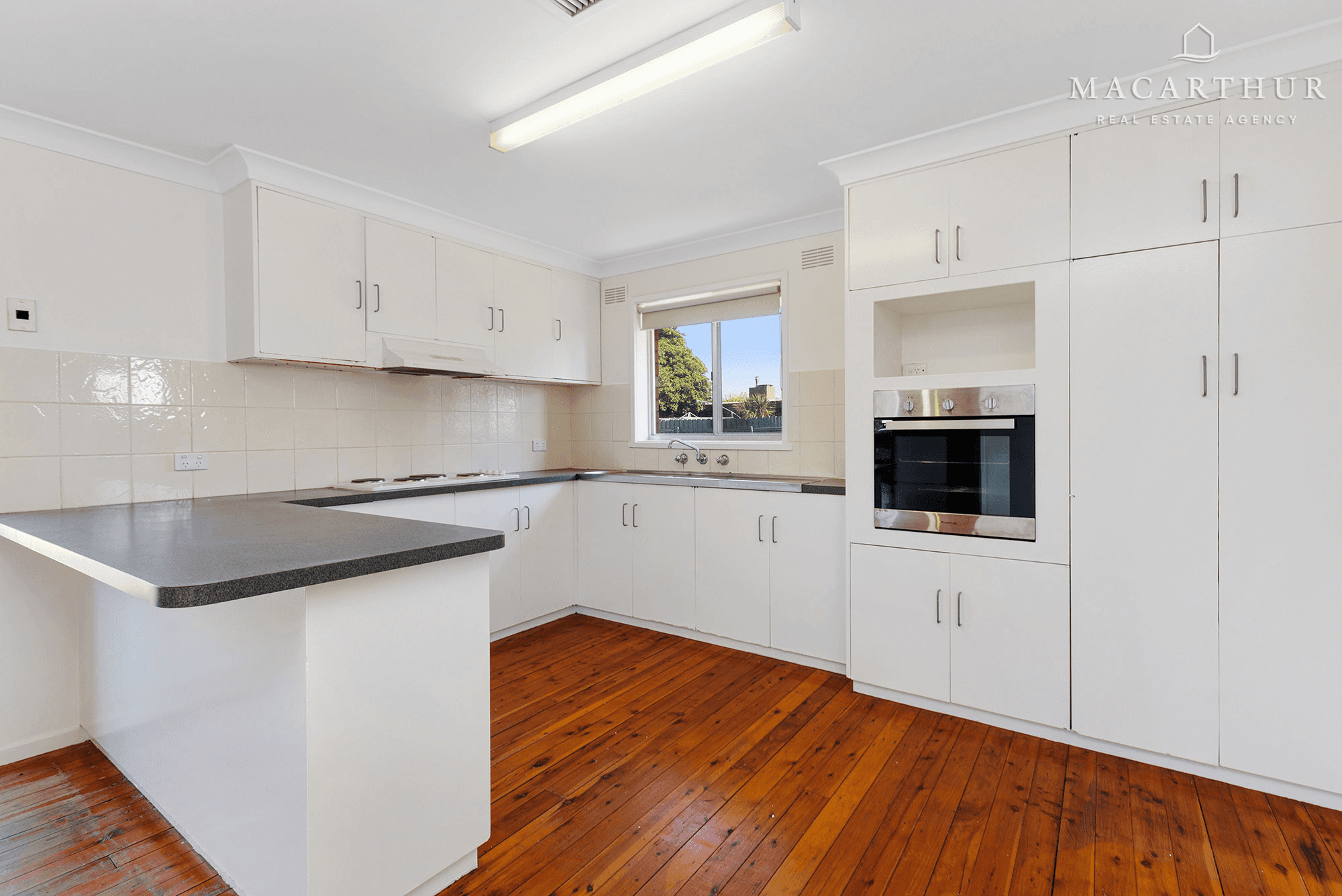 444 Lake Albert Road, Lake Albert, NSW 2650