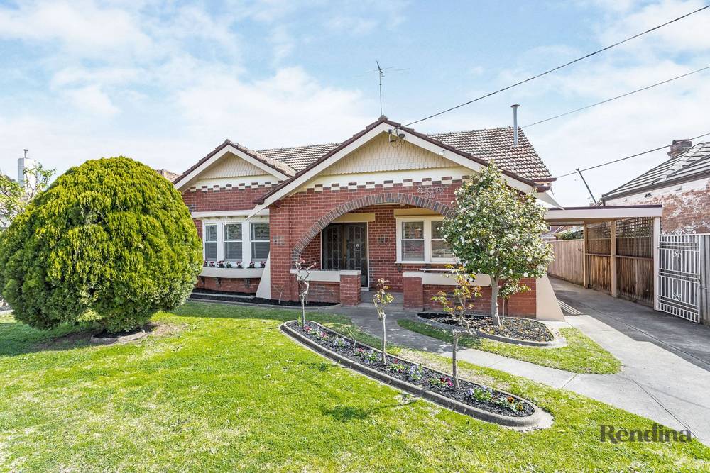 15 Lorraine Street, ESSENDON, VIC 3040