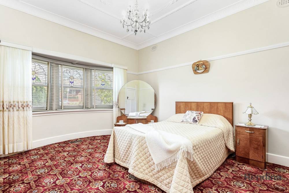 15 Lorraine Street, ESSENDON, VIC 3040