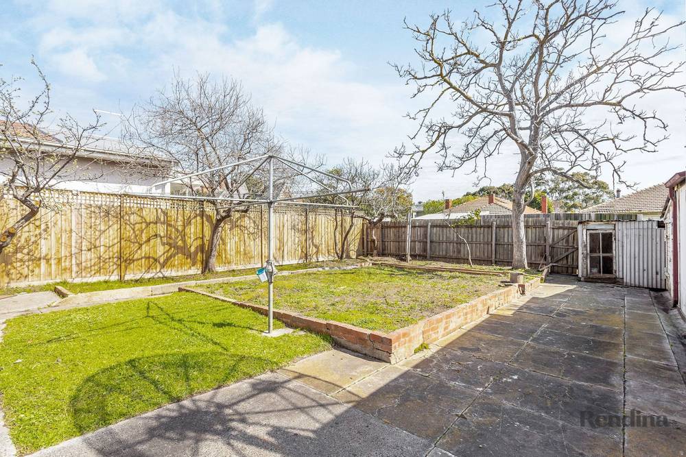 15 Lorraine Street, ESSENDON, VIC 3040