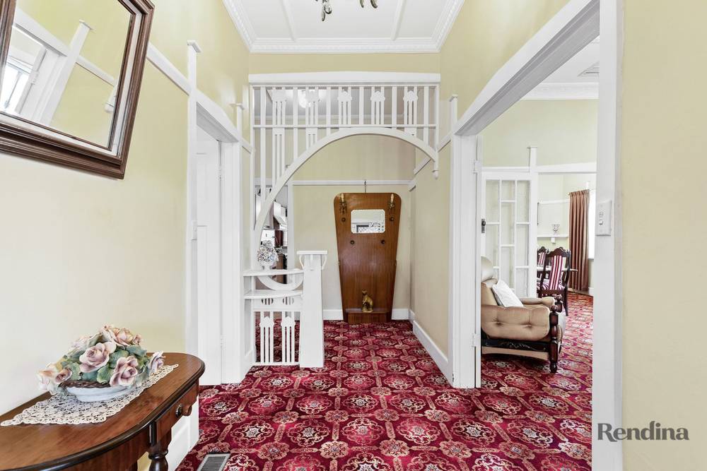 15 Lorraine Street, ESSENDON, VIC 3040