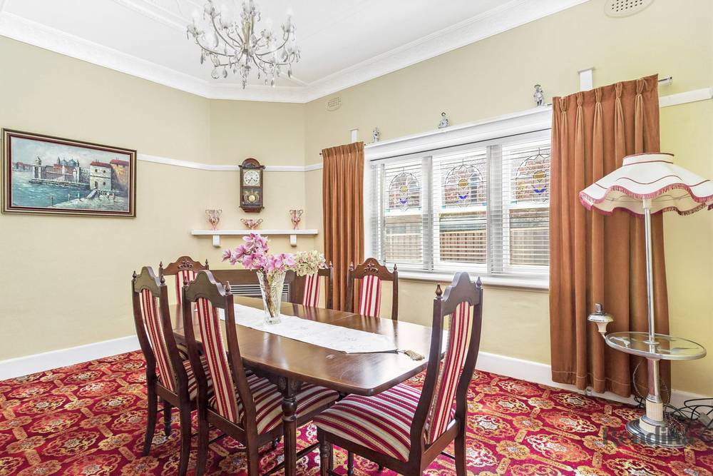 15 Lorraine Street, ESSENDON, VIC 3040