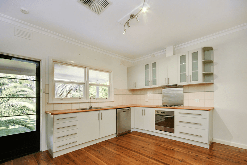 364 Victoria St, DENILIQUIN, NSW 2710