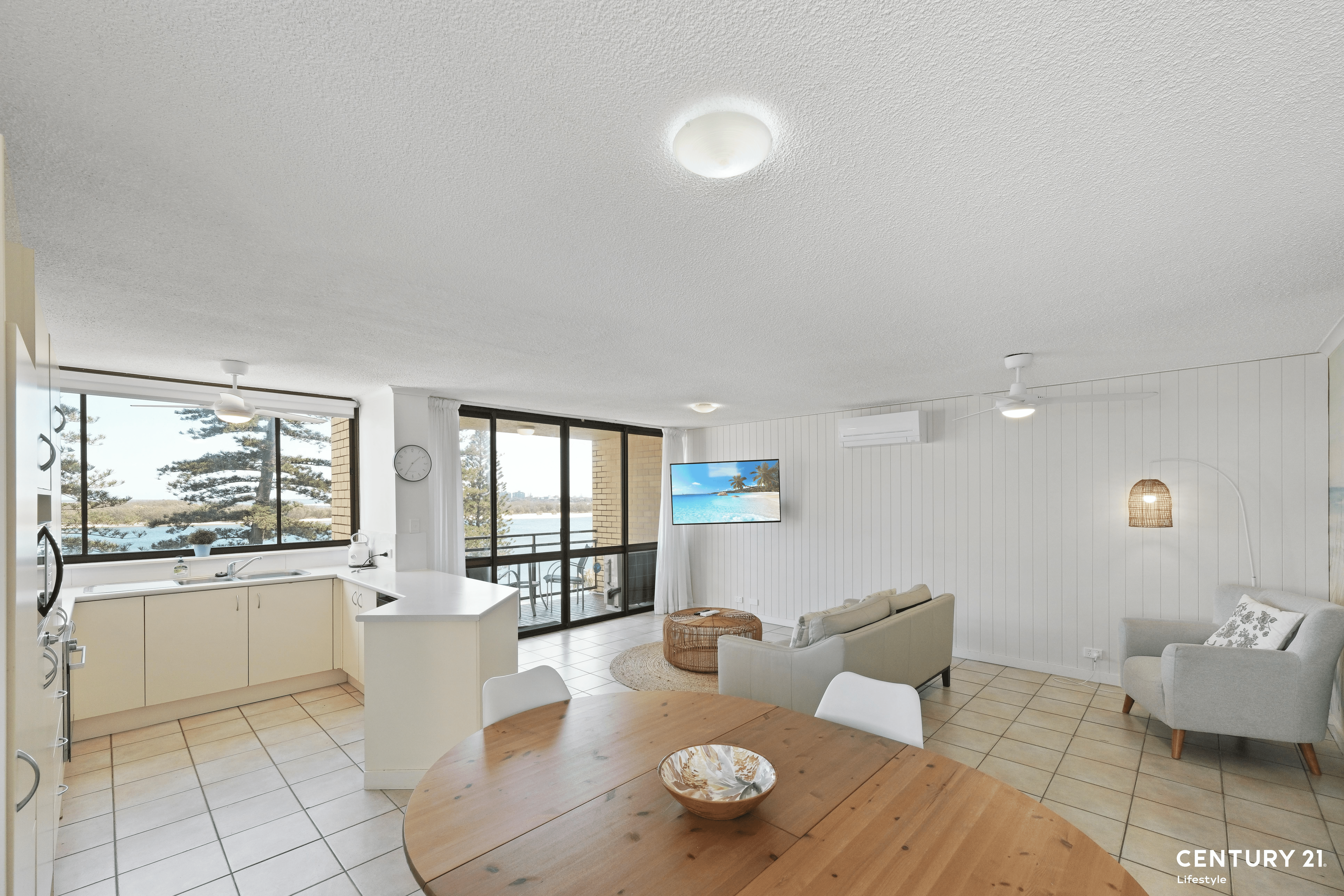 Unit 11 'Allamanda Place' 32 Esplanade Bulcock Beach, CALOUNDRA, QLD 4551