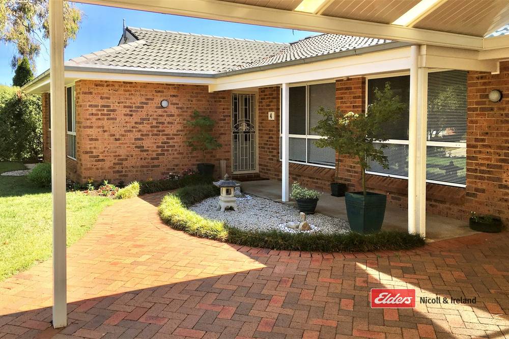 4 Elliot Close, Windradyne, NSW 2795