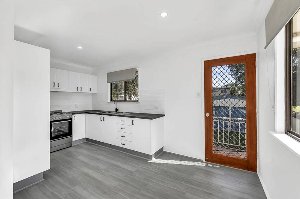 27 Rumsey Drive, RACEVIEW, QLD 4305