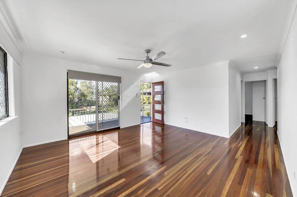 27 Rumsey Drive, RACEVIEW, QLD 4305