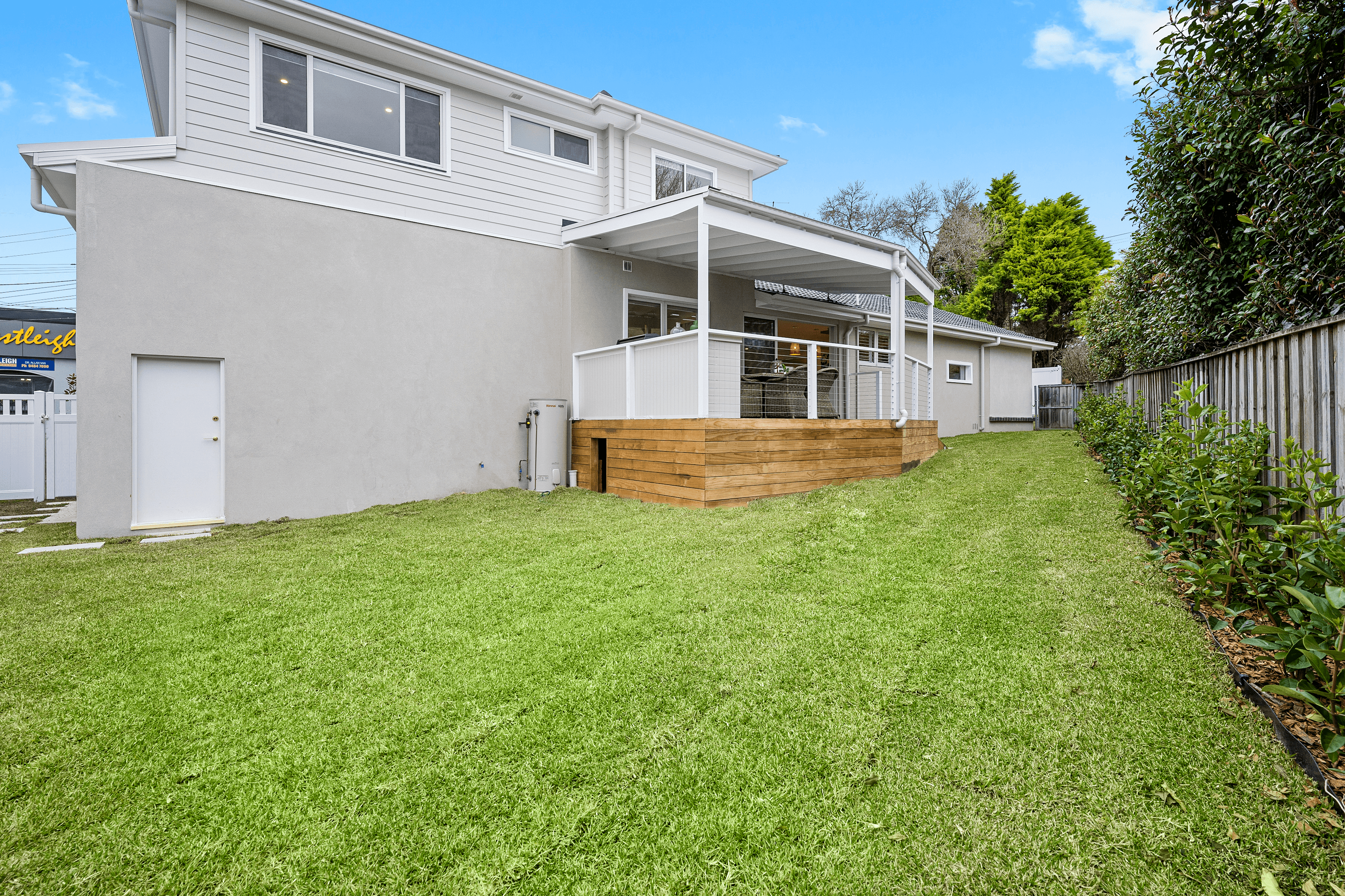 7 Eucalyptus Drive, WESTLEIGH, NSW 2120