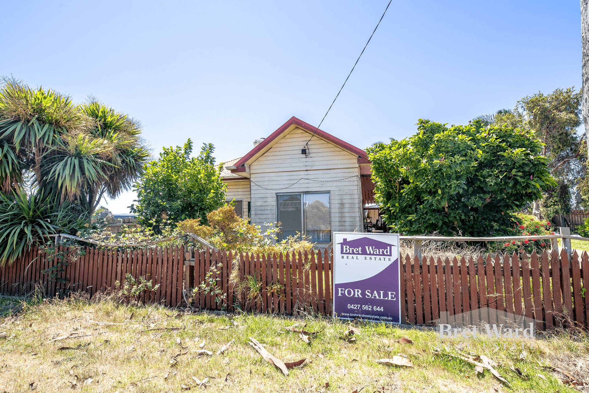 76 Main Road, LINDENOW, VIC 3865