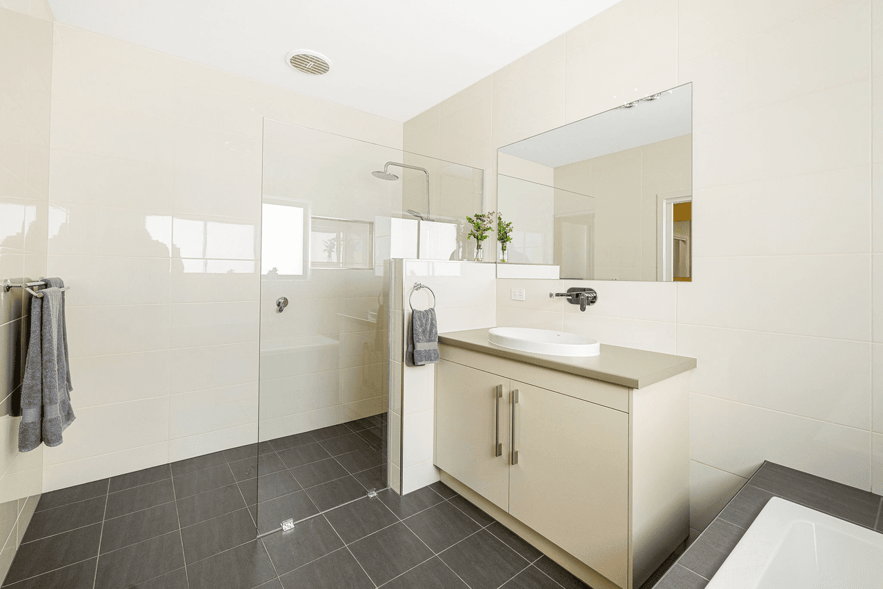 27 Holly Rise, COFFIN BAY, SA 5607