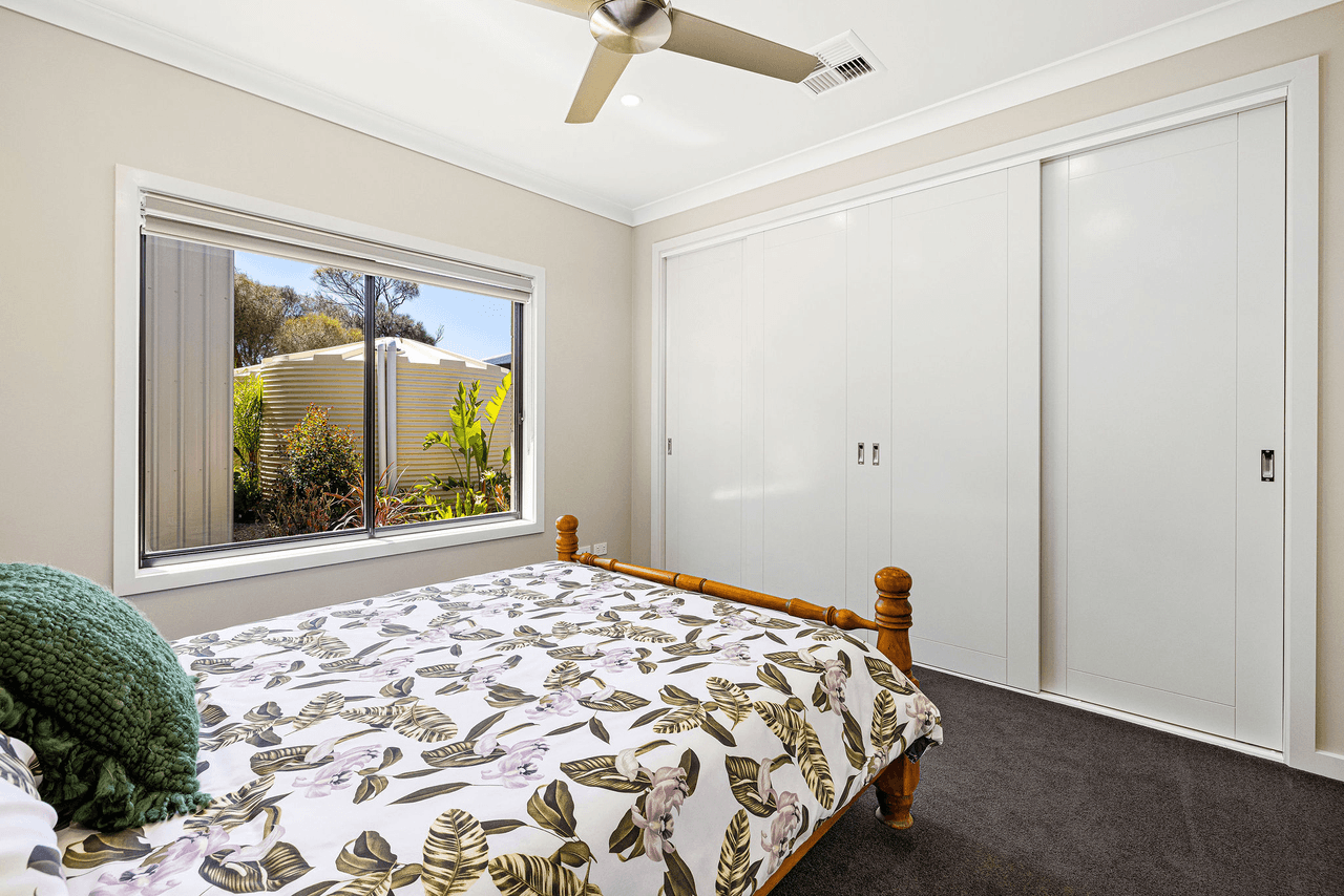 27 Holly Rise, COFFIN BAY, SA 5607