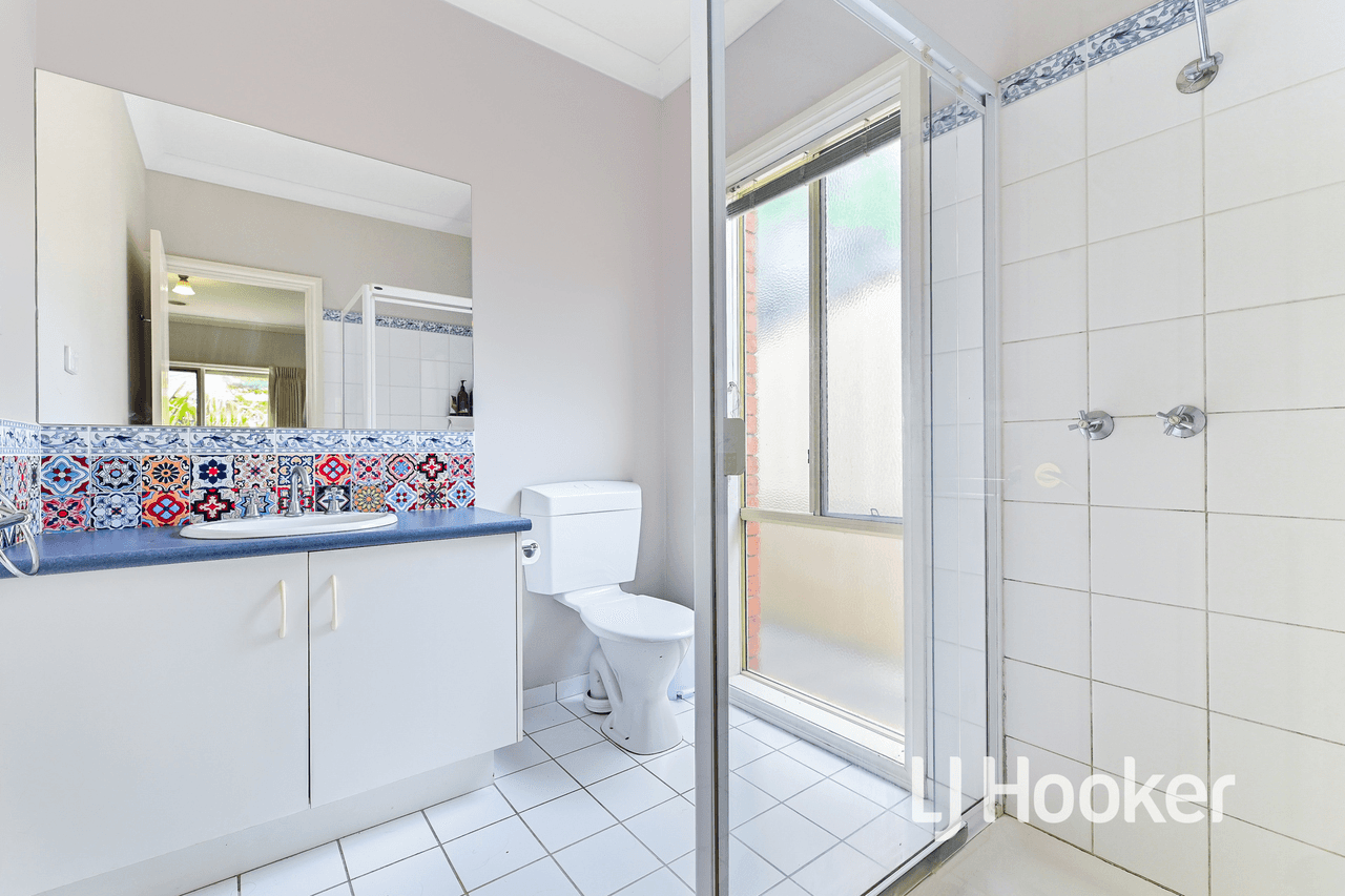 12 St Leonard Way, PAKENHAM, VIC 3810