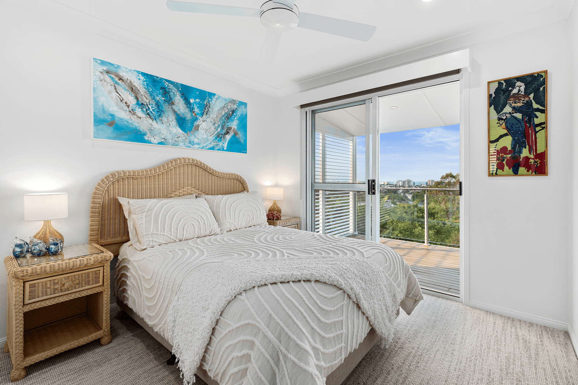 135 K P McGrath Drive, Elanora, QLD 4221