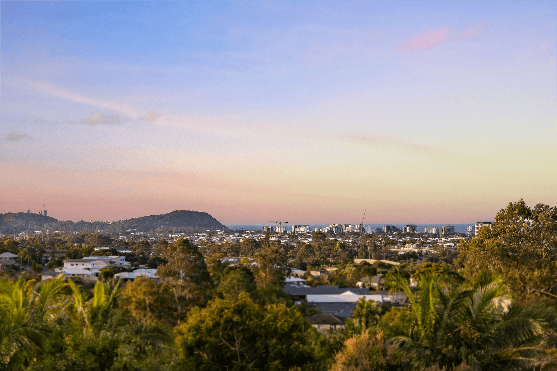 135 K P McGrath Drive, Elanora, QLD 4221
