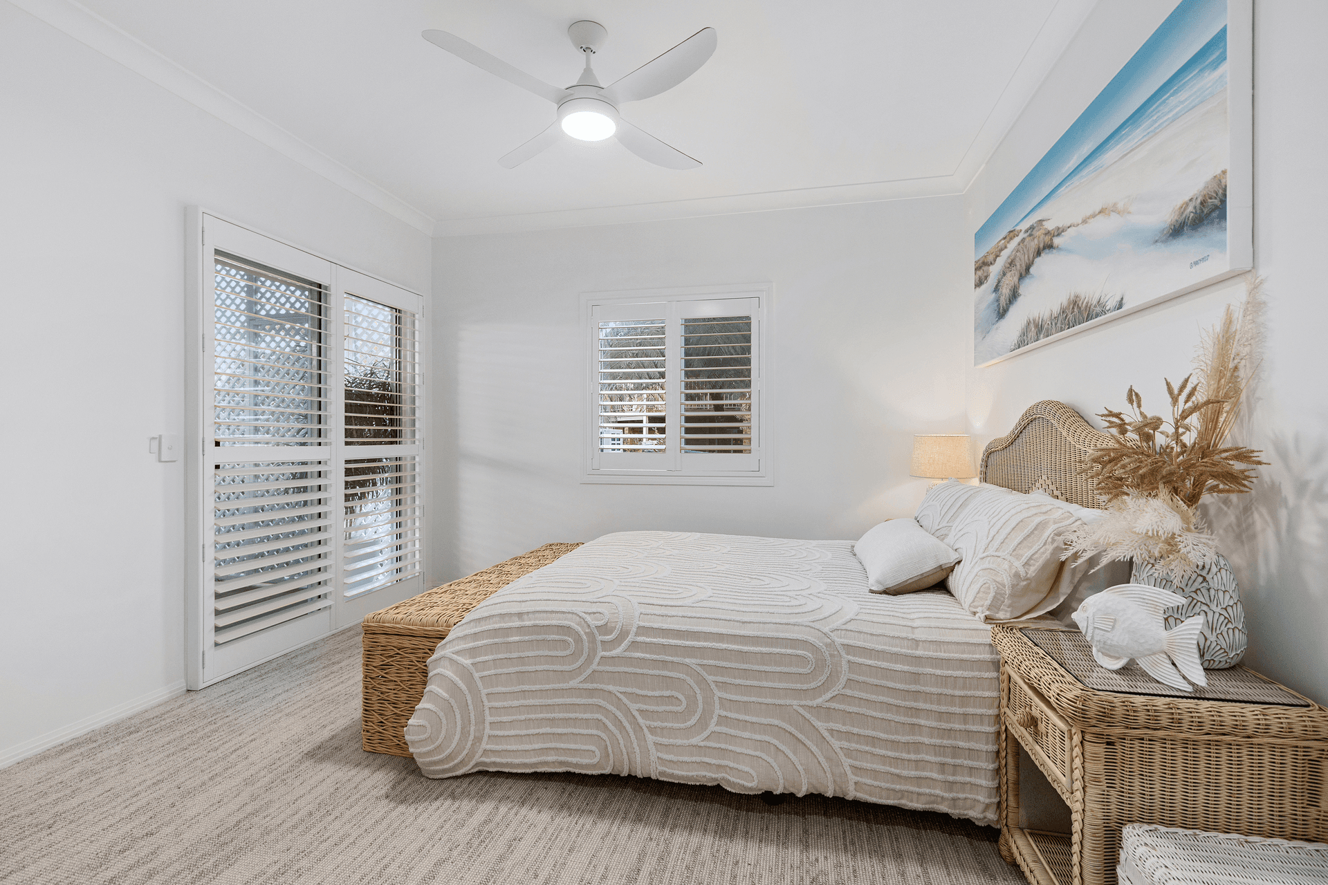 135 K P McGrath Drive, Elanora, QLD 4221