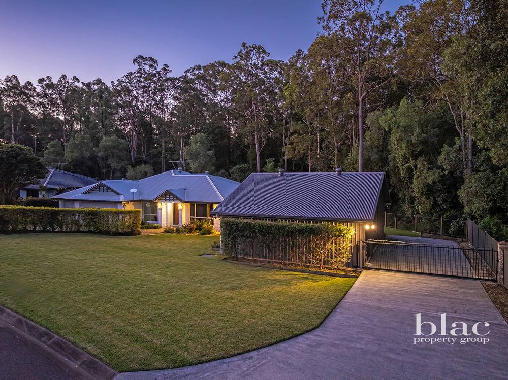 1 Pheasant Court, CASHMERE, QLD 4500