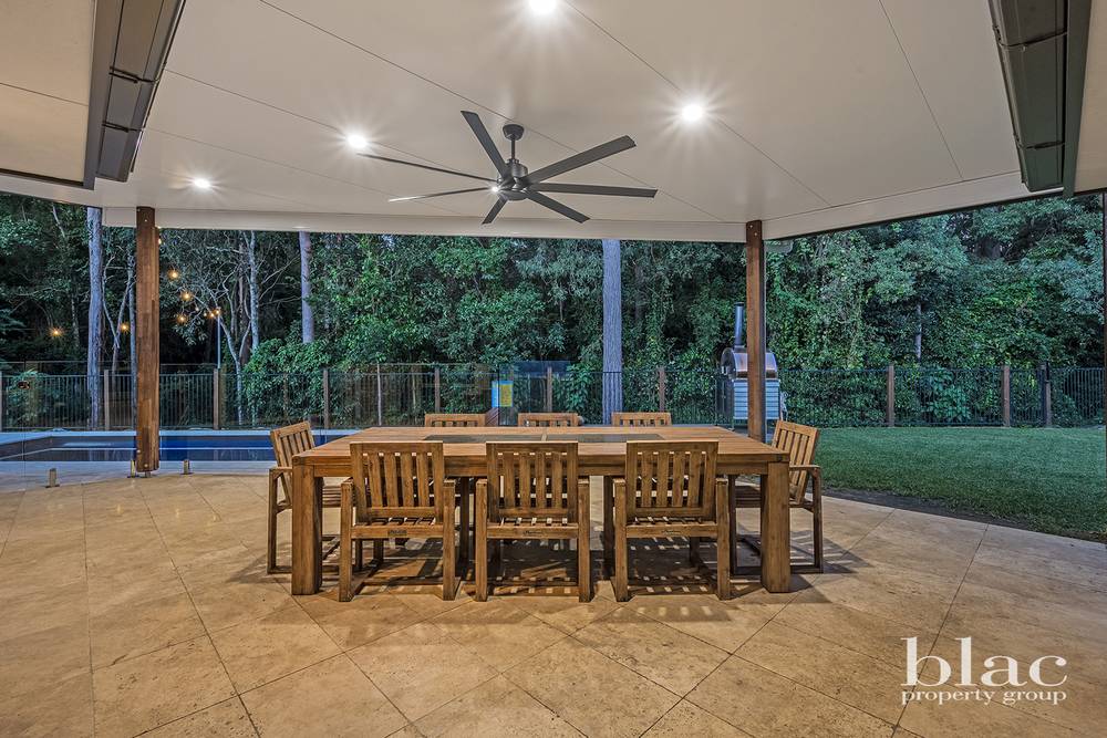 1 Pheasant Court, CASHMERE, QLD 4500