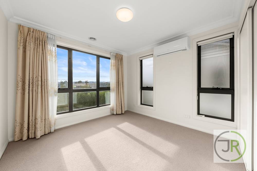 129 Billy Buttons Dr, NARRE WARREN, VIC 3805