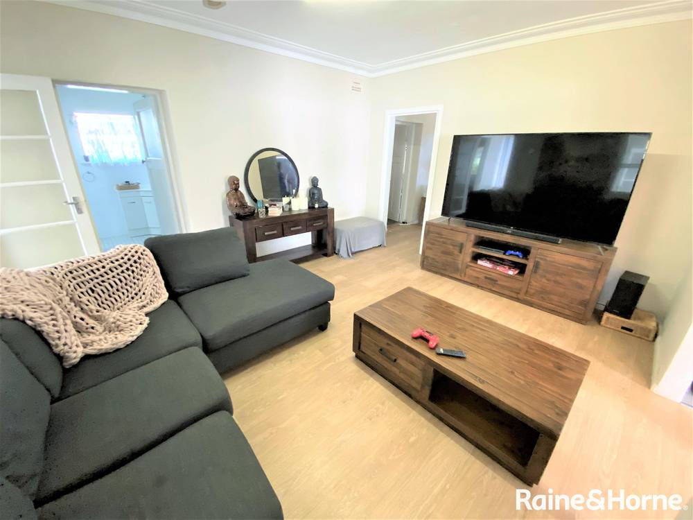 13 Park Street, PARKES, NSW 2870