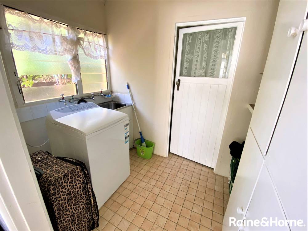 13 Park Street, PARKES, NSW 2870