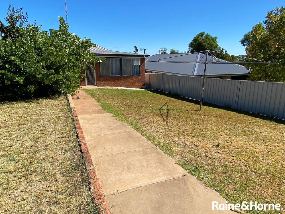 13 Park Street, PARKES, NSW 2870