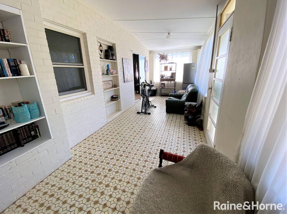 13 Park Street, PARKES, NSW 2870