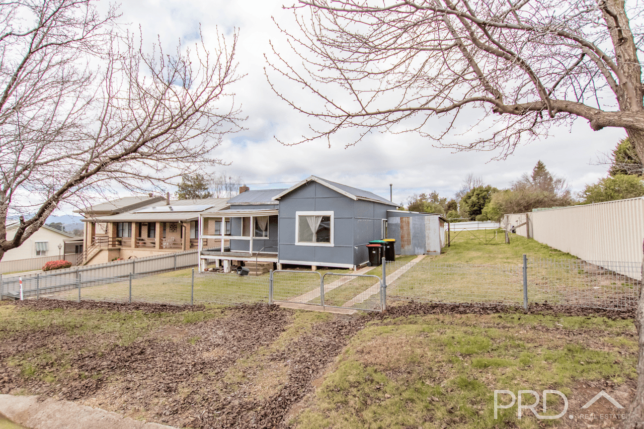 7 Batlow Avenue, BATLOW, NSW 2730