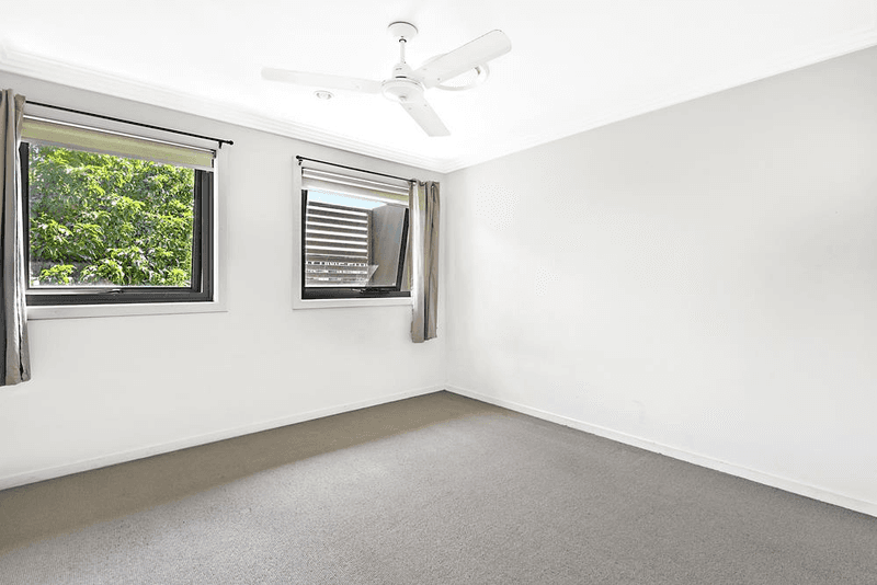 4/45 Bundall Road, Surfers Paradise, QLD 4217