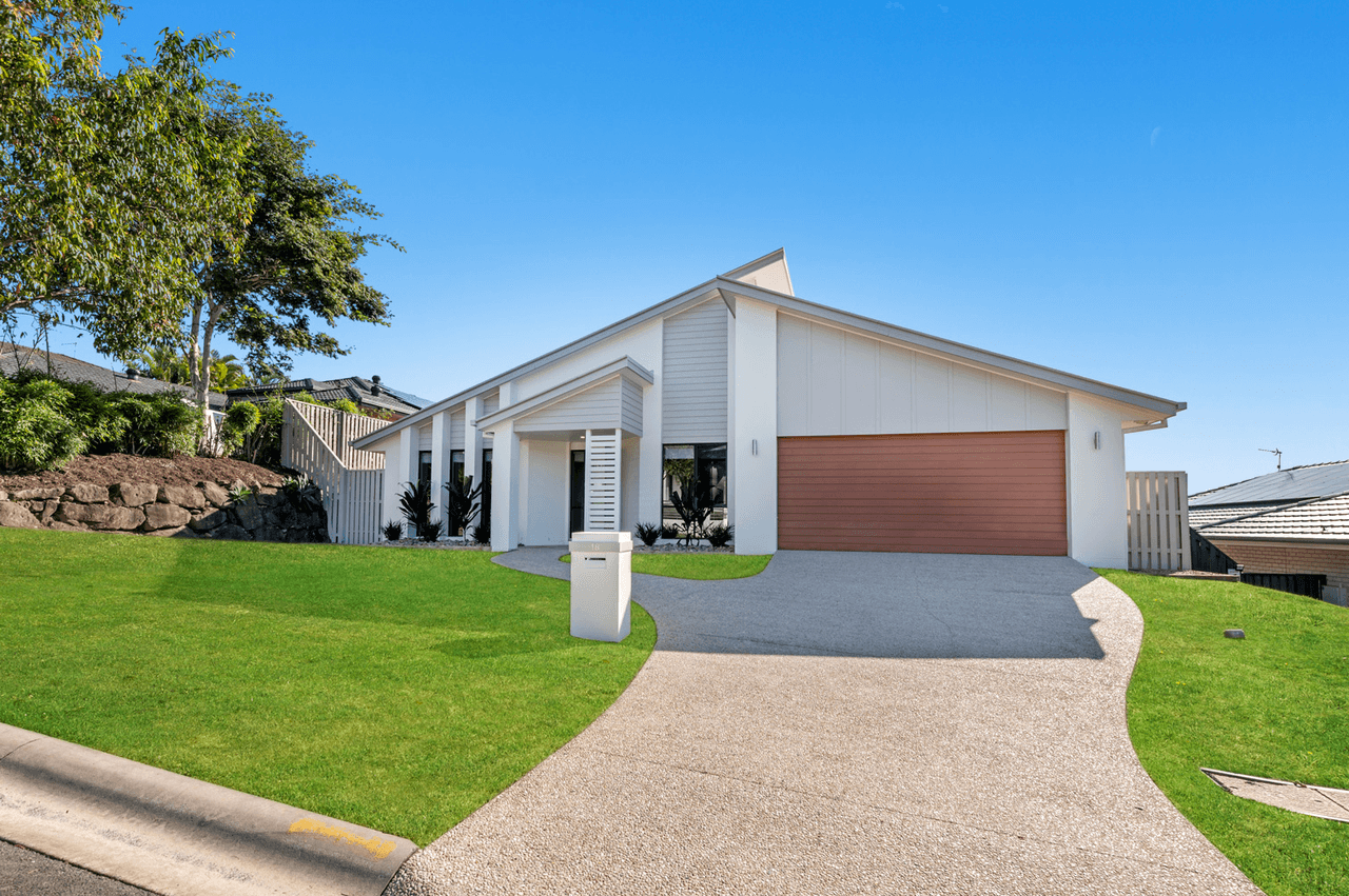 18 Laughlen Chase, PACIFIC PINES, QLD 4211