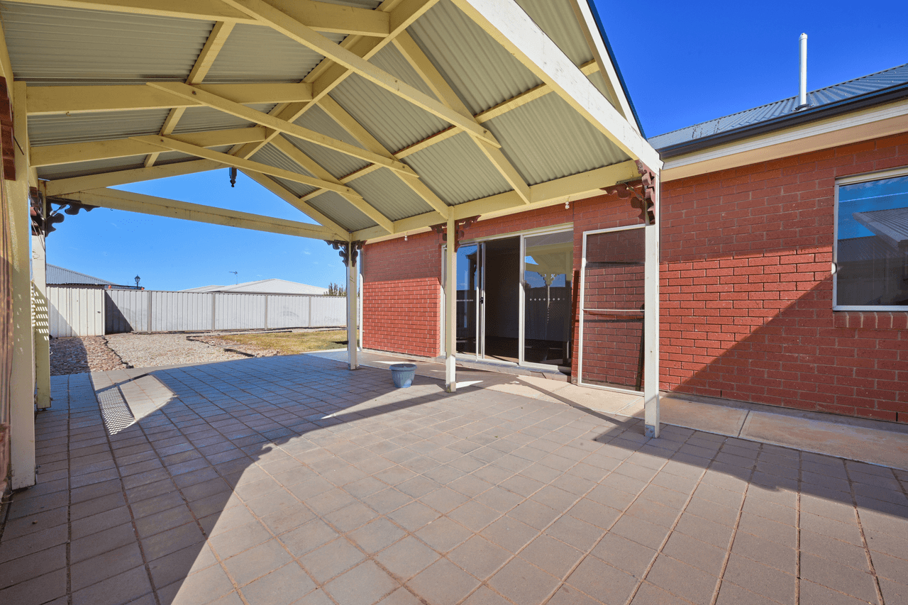 51 Custance Avenue, WHYALLA JENKINS, SA 5609