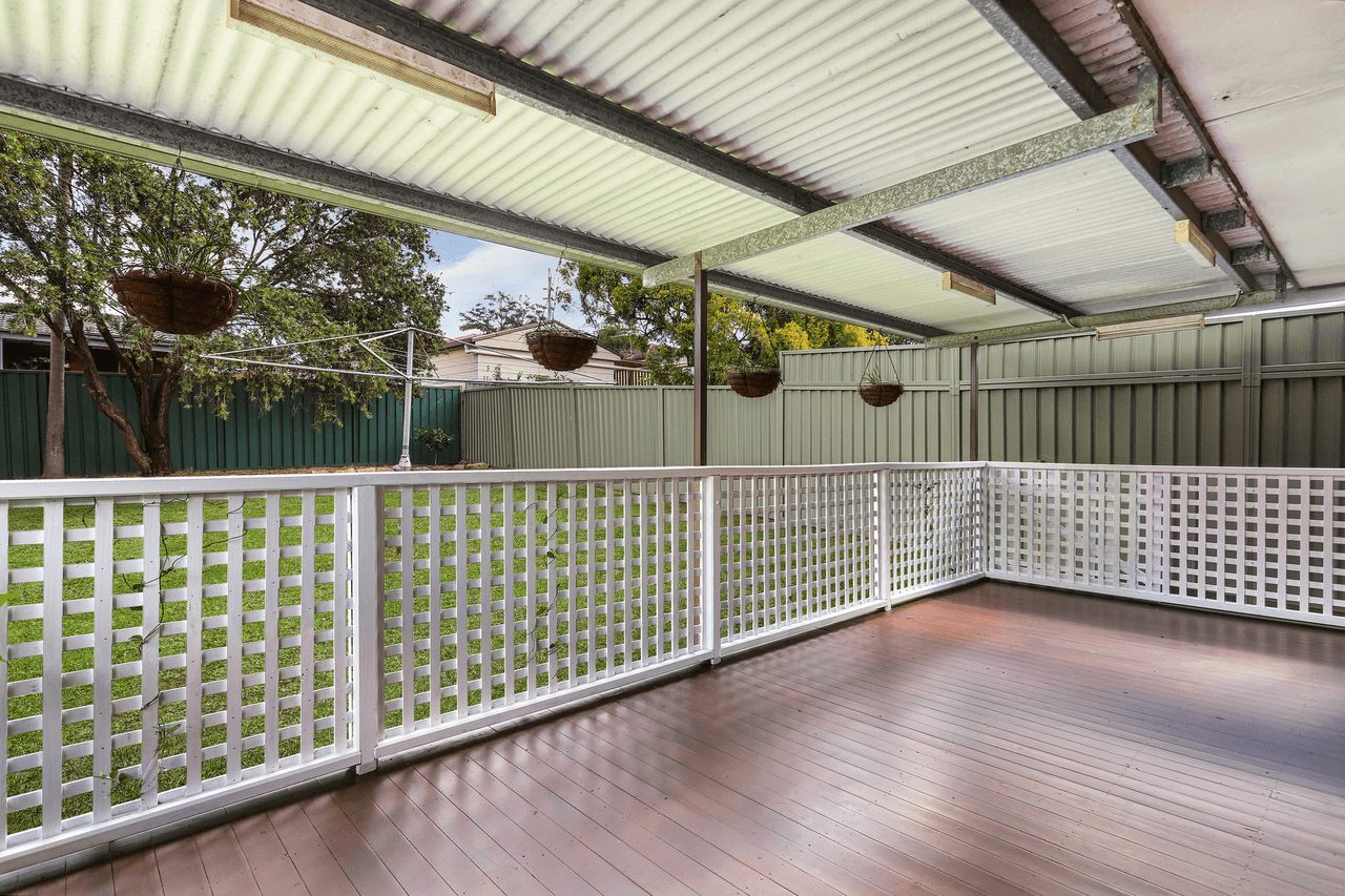 30 Orleans Crescent, Toongabbie, NSW 2146