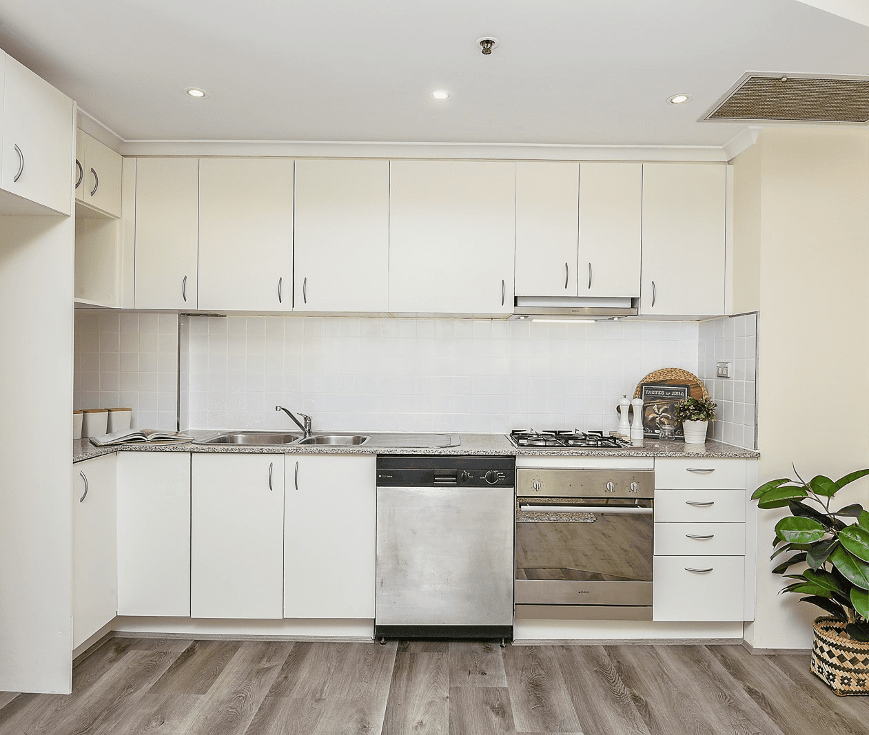 513/242 Elizabeth Street, Surry Hills, NSW 2010