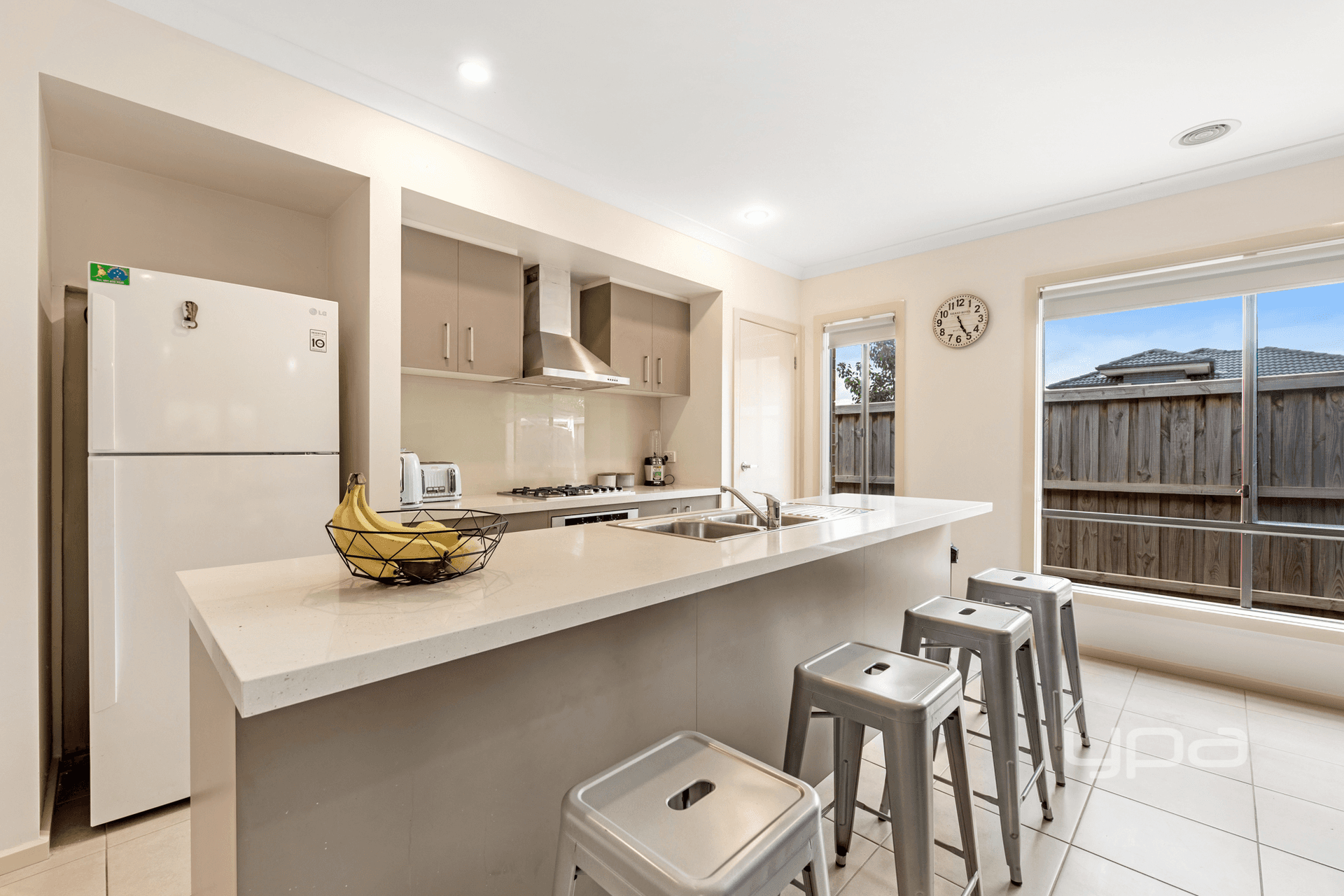 32 Scarlet Drive, Greenvale, VIC 3059