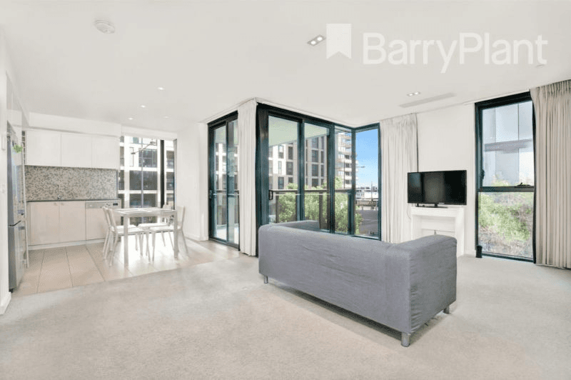 1B/8 Waterside Place, DOCKLANDS, VIC 3008