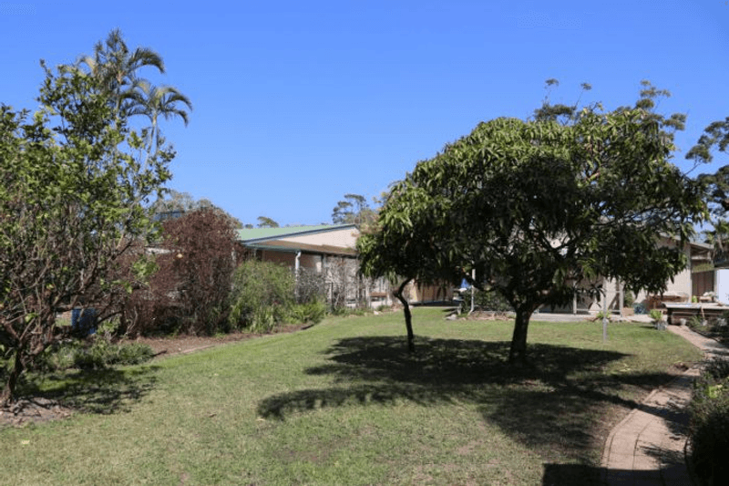 19 Pine Crescent, SANDY BEACH, NSW 2456