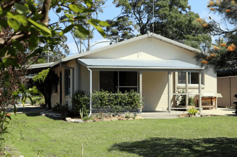 19 Pine Crescent, SANDY BEACH, NSW 2456