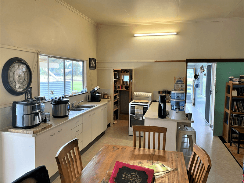 29 Lower Red Hill Road, WONDAI, QLD 4606