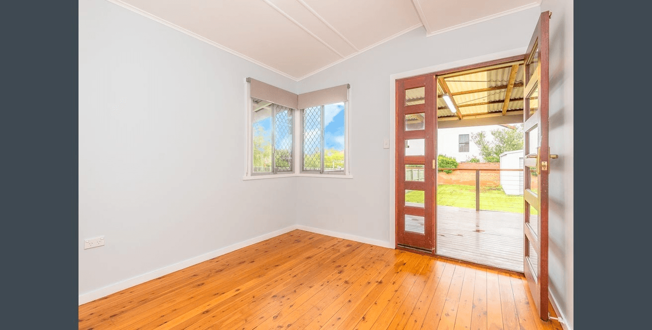 133 Oxley Avenue, Woody Point, QLD 4019