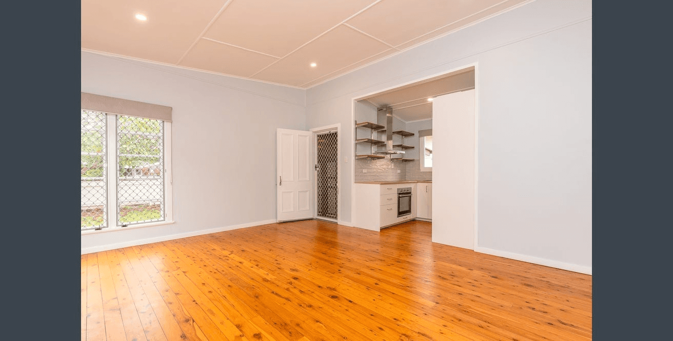 133 Oxley Avenue, Woody Point, QLD 4019