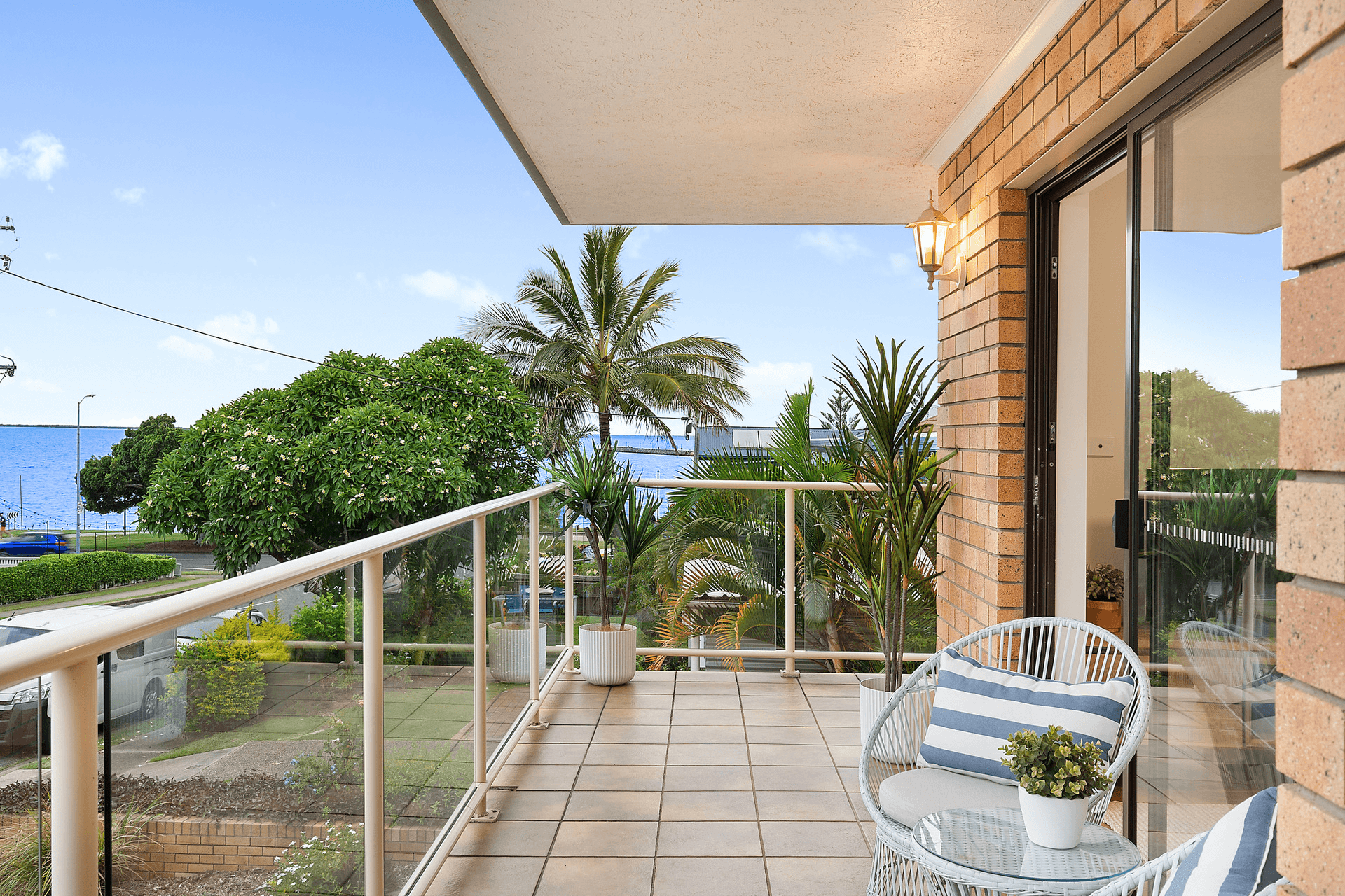 2/14 Nelson Parade, Manly, QLD 4179