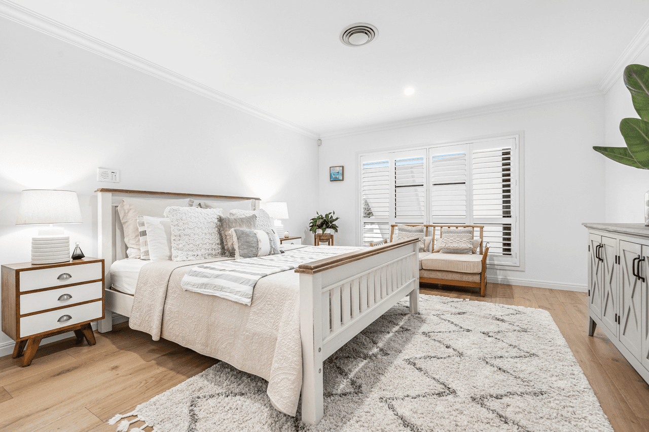 693 Esplanade, Lota, QLD 4179