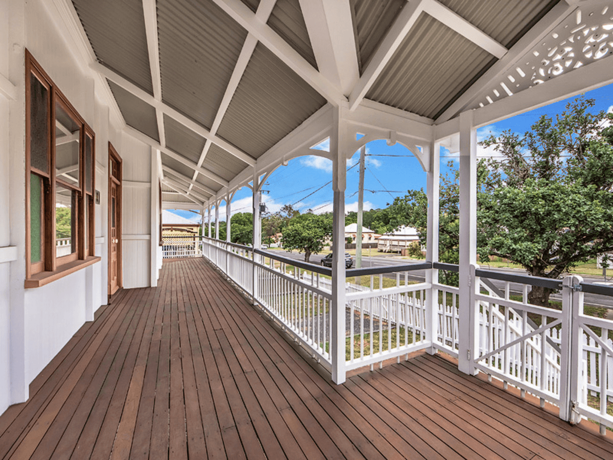 6 Moffatt Street, Ipswich, QLD 4305