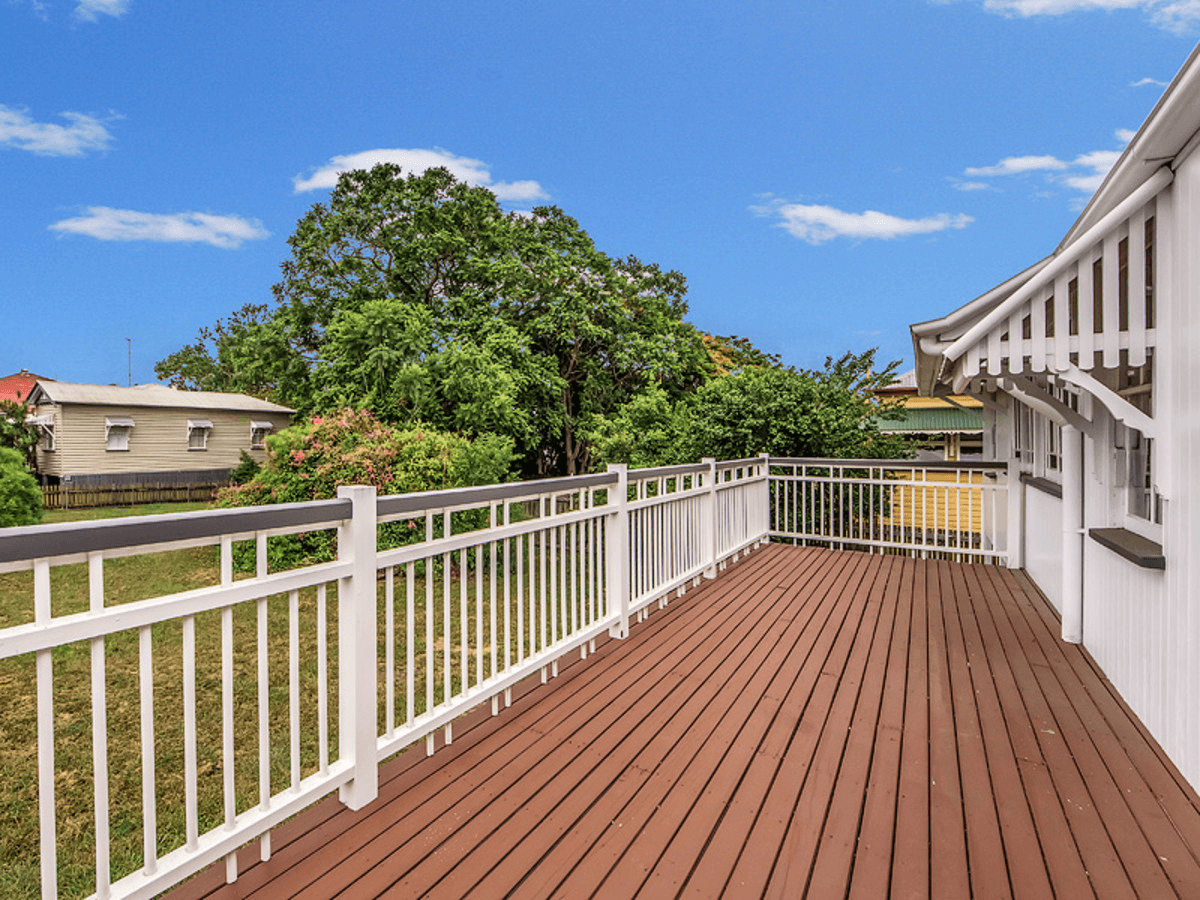 6 Moffatt Street, Ipswich, QLD 4305