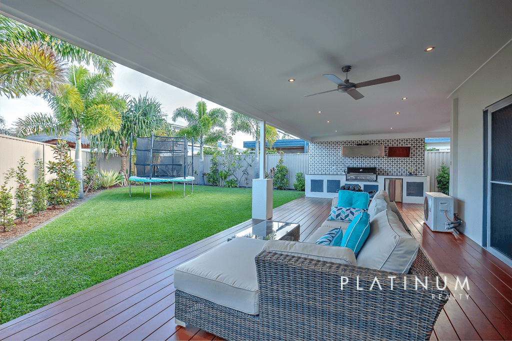 3 FRASCATI STREET, MERMAID WATERS, QLD 4218