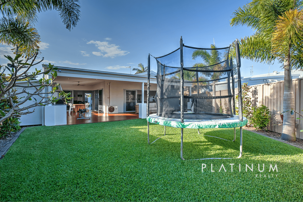 3 FRASCATI STREET, MERMAID WATERS, QLD 4218