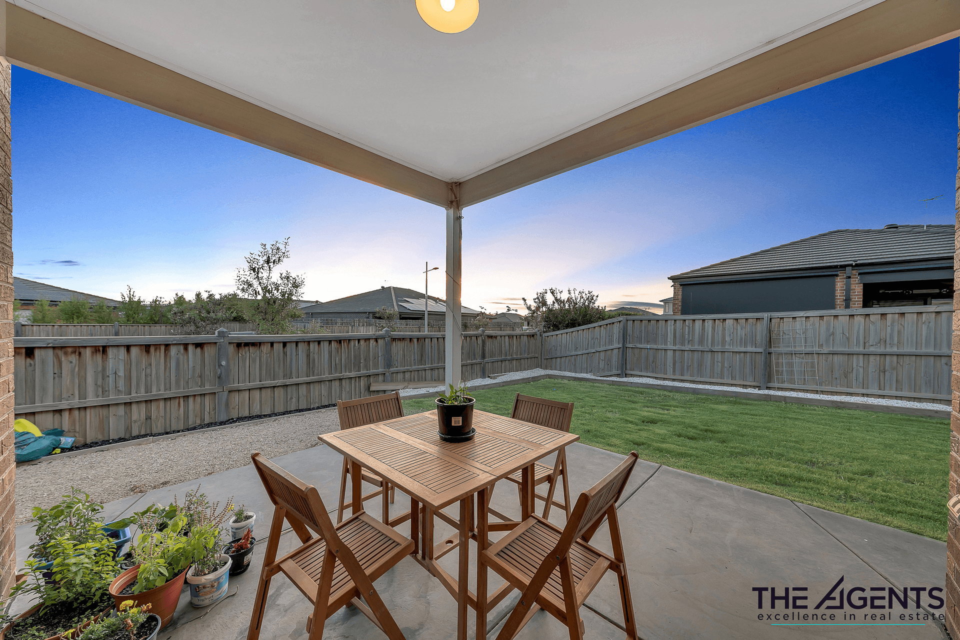 22 Dutch Avenue, Manor Lakes, VIC 3024