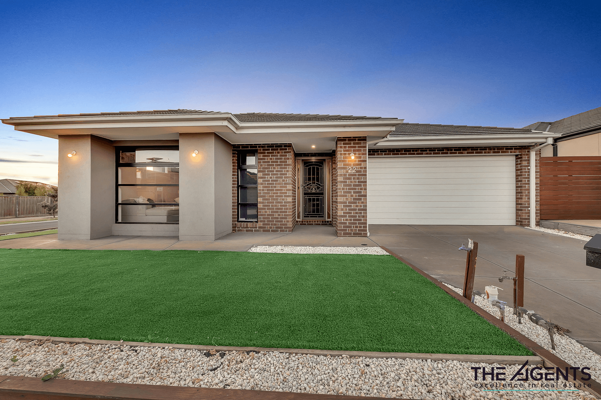 22 Dutch Avenue, Manor Lakes, VIC 3024